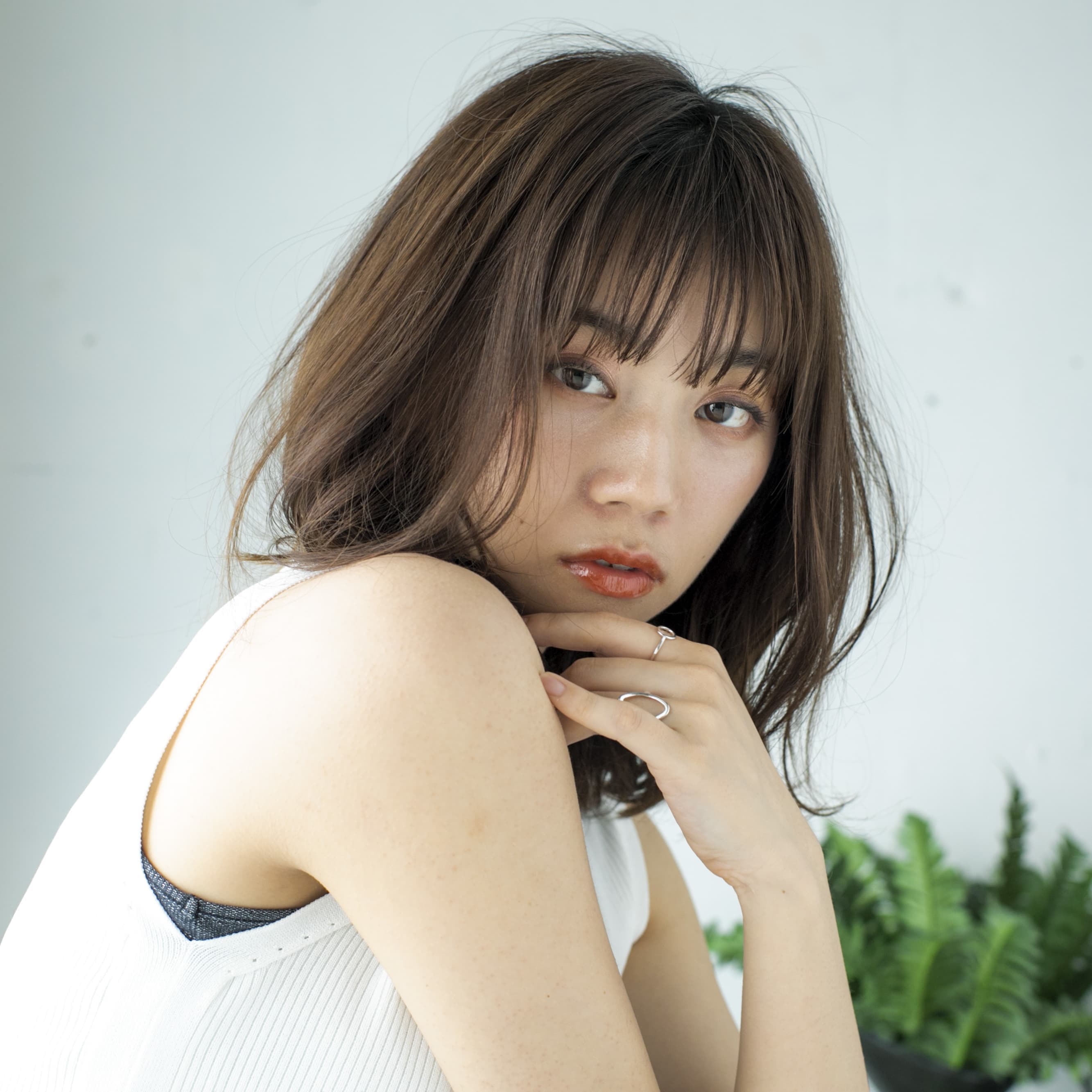 大人女性のミディアムヘア